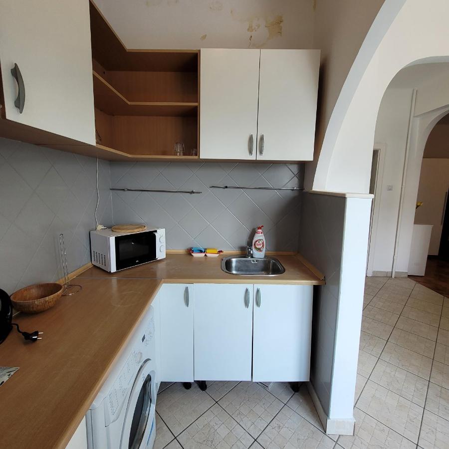 Anastasia Bratianu Apart 24 A Self Check From 2 Pm Bucharest Luaran gambar